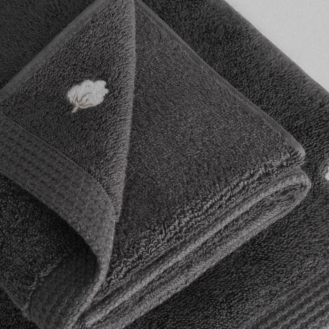 ręcznik haftowany z bawełny organicznej