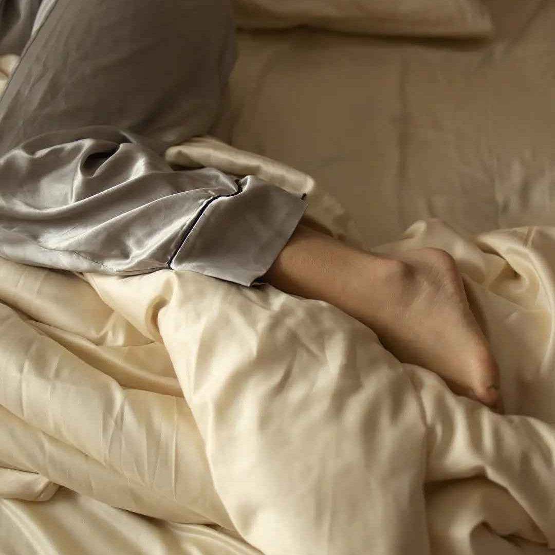 Pościel Satynowa Milky White – 100% Bawełna Turecka, 140g, Styl Hotelowy