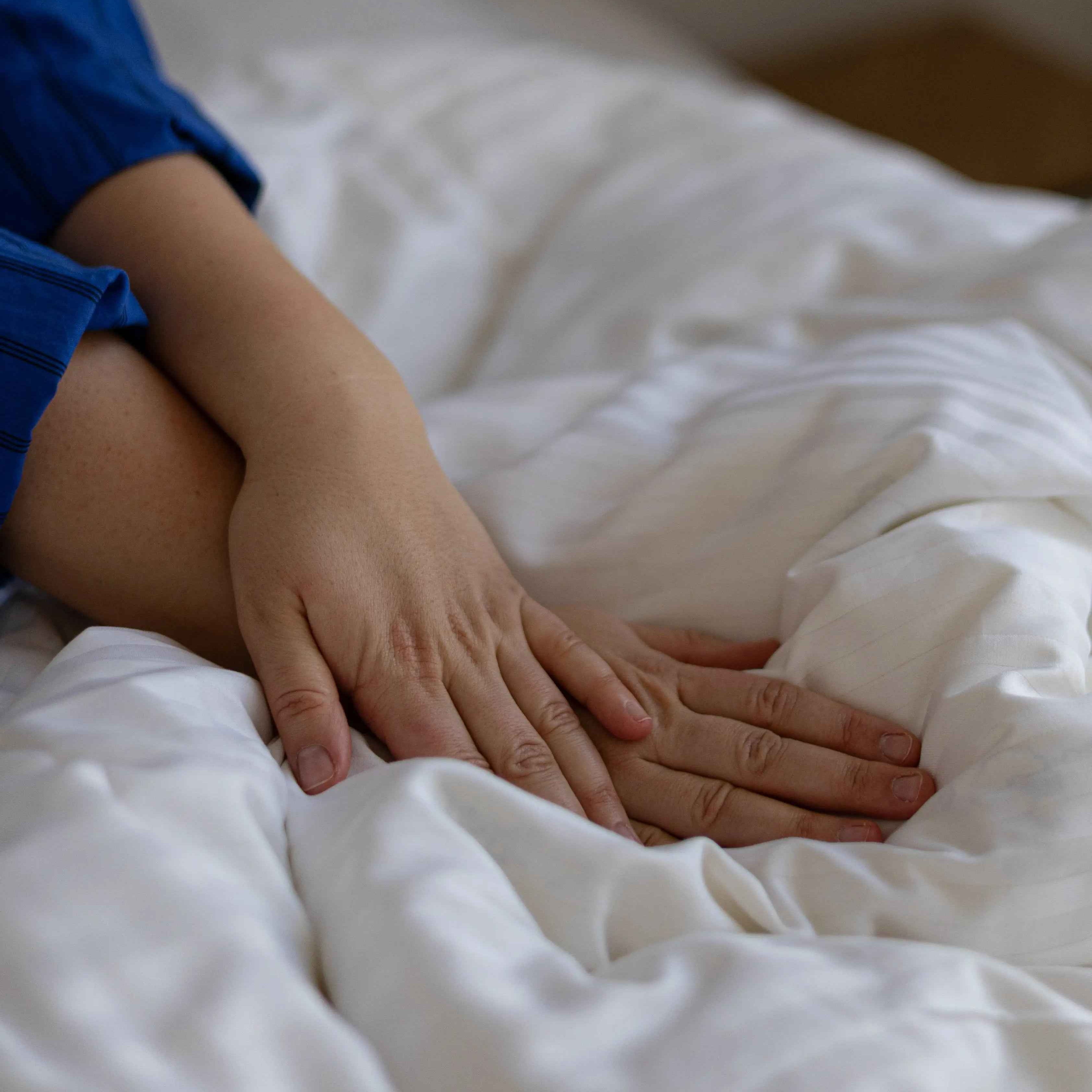 Pościel Satynowa w Paski – Biała, 100% Bawełna Turecka, 140g, Luksus Hotelowy