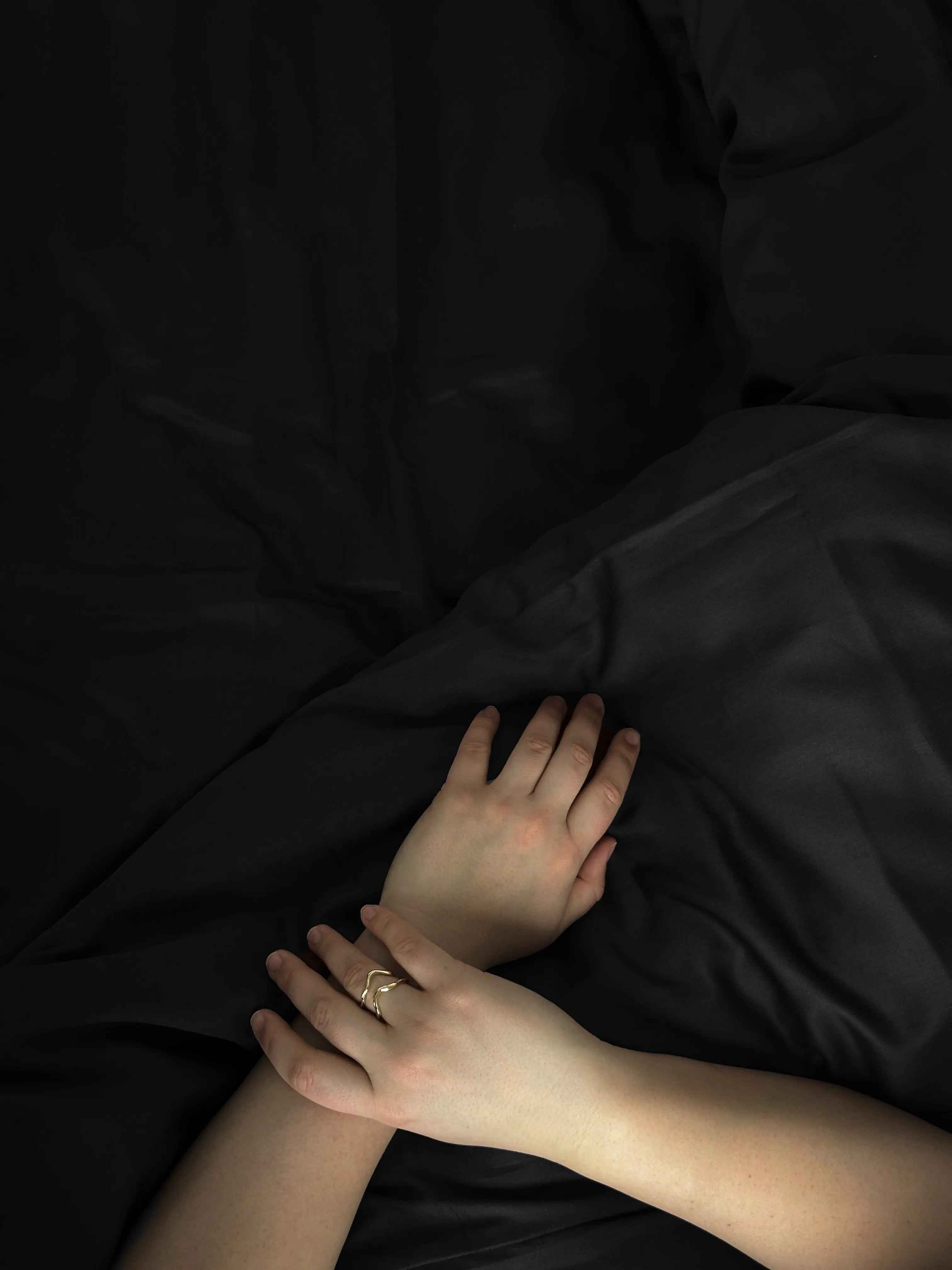 Pościel Satynowa Czarna – 100% Bawełna Turecka, 140g, Minimalistyczna Elegancja