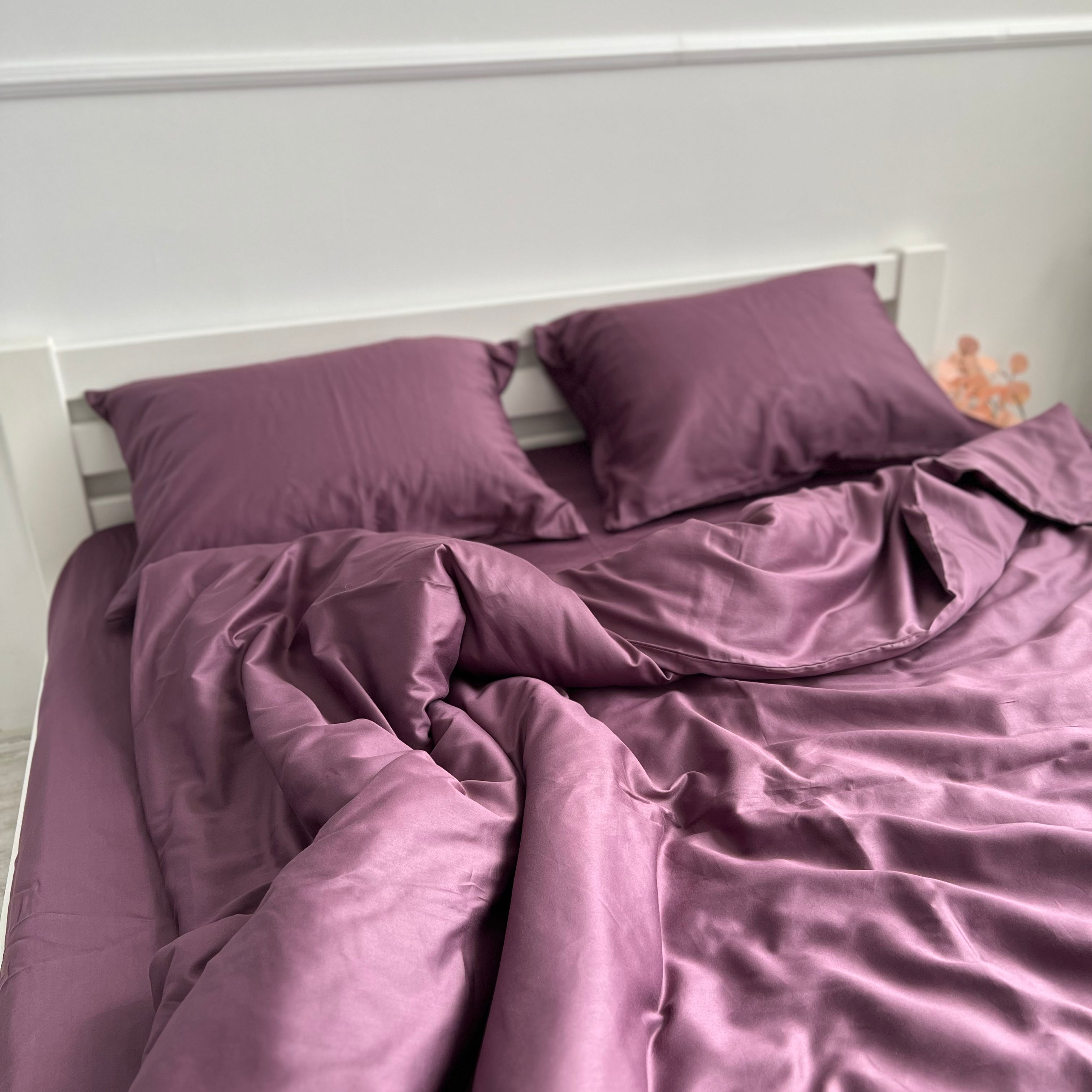 luksusowa pościel satynowaPościel Satynowa Bakłażanowa – 100% Bawełna Turecka, 140g, Luksusowa Jakość - Wivanco Bedding