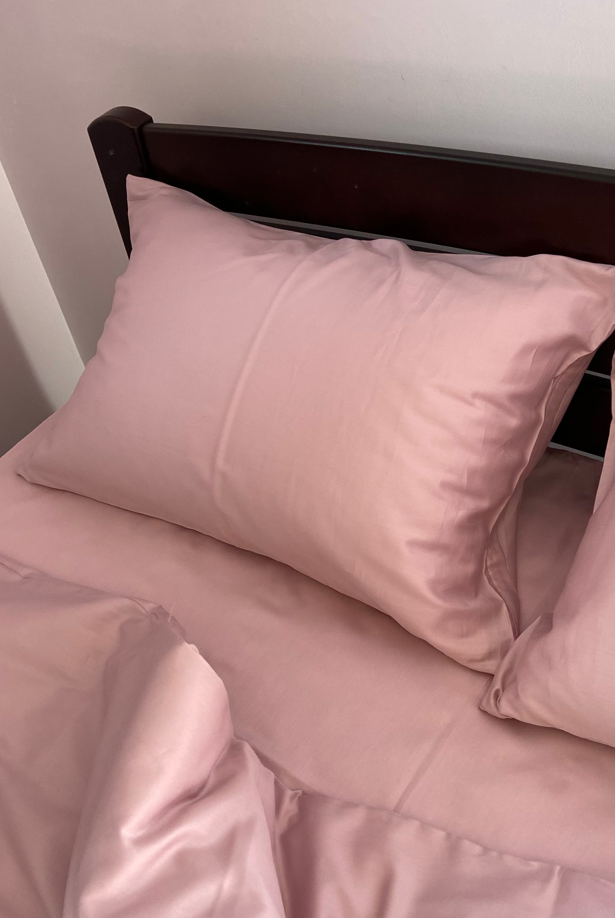 luksusowa pościel satynowaPościel Satynowa Pudrowy róż – 100% Bawełna Turecka, 140g, Luksus Hotelowy - Wivanco Bedding