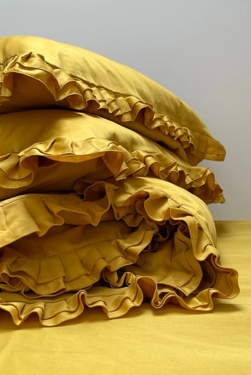 Pościel satynowa z merceryzowanej bawełny tureckiej 140 g/m² – żółta (miodowa) z falbanką | Kolekcja Falbanki Wivanco Bedding