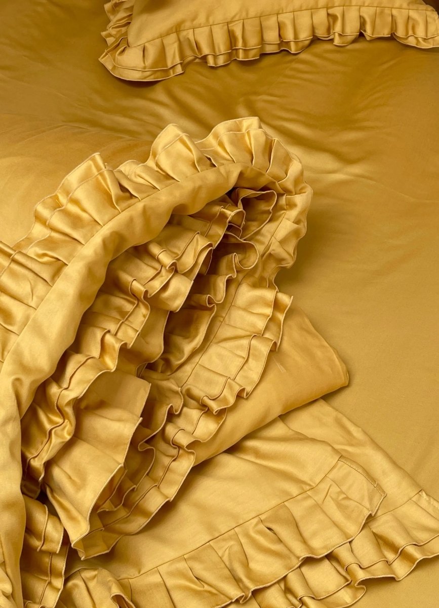 Pościel satynowa z merceryzowanej bawełny tureckiej 140 g/m² – żółta (miodowa) z falbanką | Kolekcja Falbanki Wivanco Bedding
