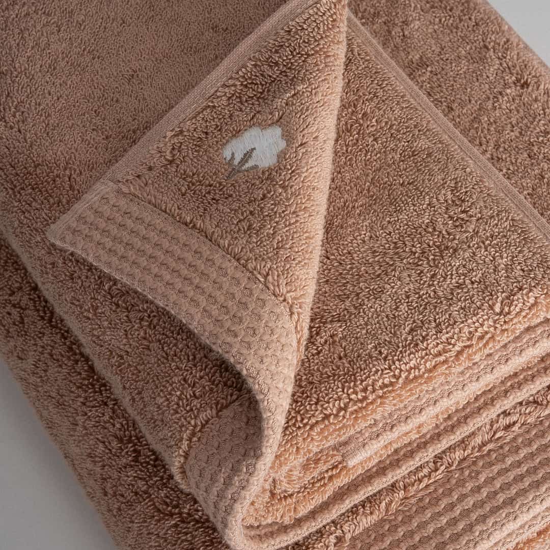 ręcznik haftowany z bawełny organicznej