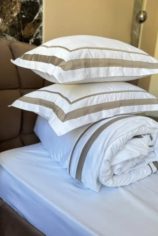 Pościel z Merceryzowanej Satyny – Biały & Latte , 100% Bawełna Turecka, 140 g/m², Edycja Exclusive Wivanco Bedding