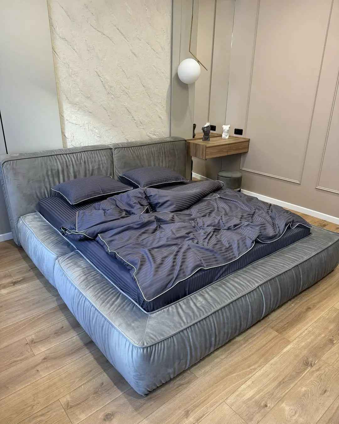 Pościel z Merceryzowanej Satyny – Jasny Grafit z Białą Lamówką, 100% Bawełna Turecka, 140 g/m², Kolekcja Premium