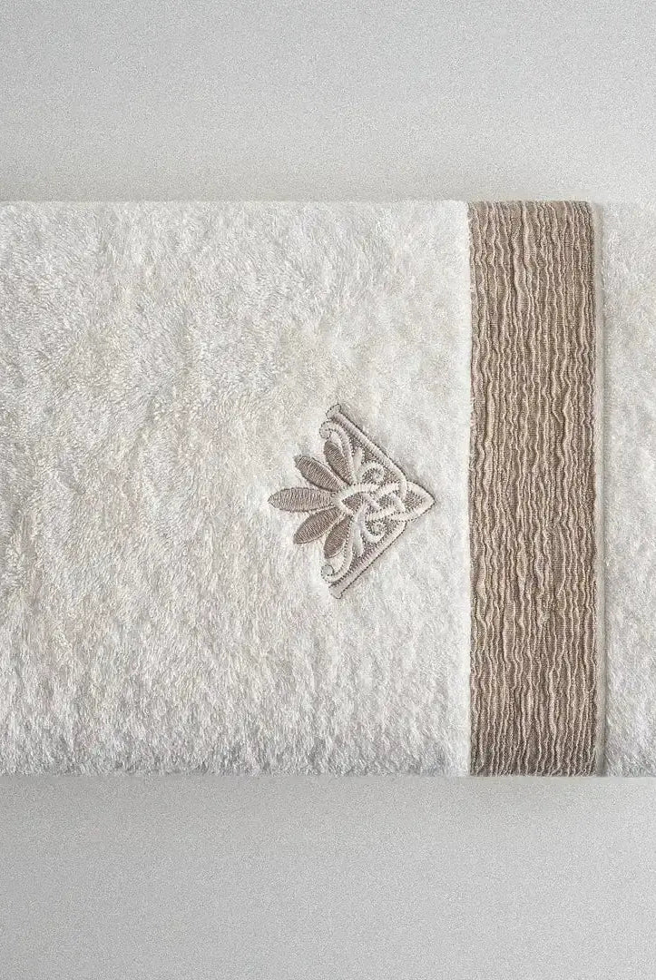 Zestaw 2 Ręczników Kąpielowych – Mihra – Damski, 100% Organiczna Bawełna, Detal z Haftem Arma, Kremowy Wivanco Bedding