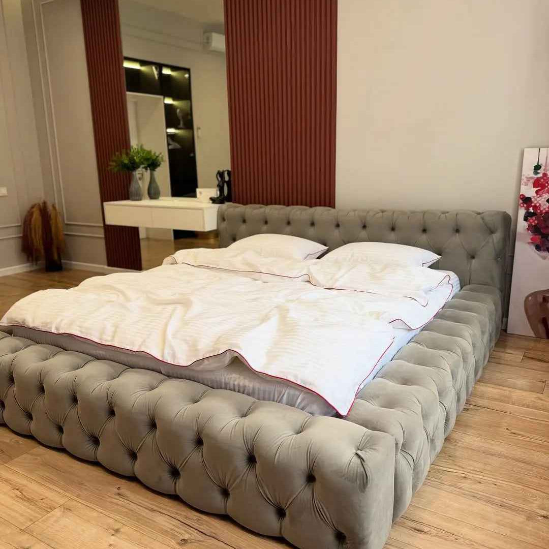 Pościel z Merceryzowanej Satyny z Czerwoną Lamówką w Pasy – Biała, 100% Bawełna Turecka, 140 g/m², Kolekcja Premium