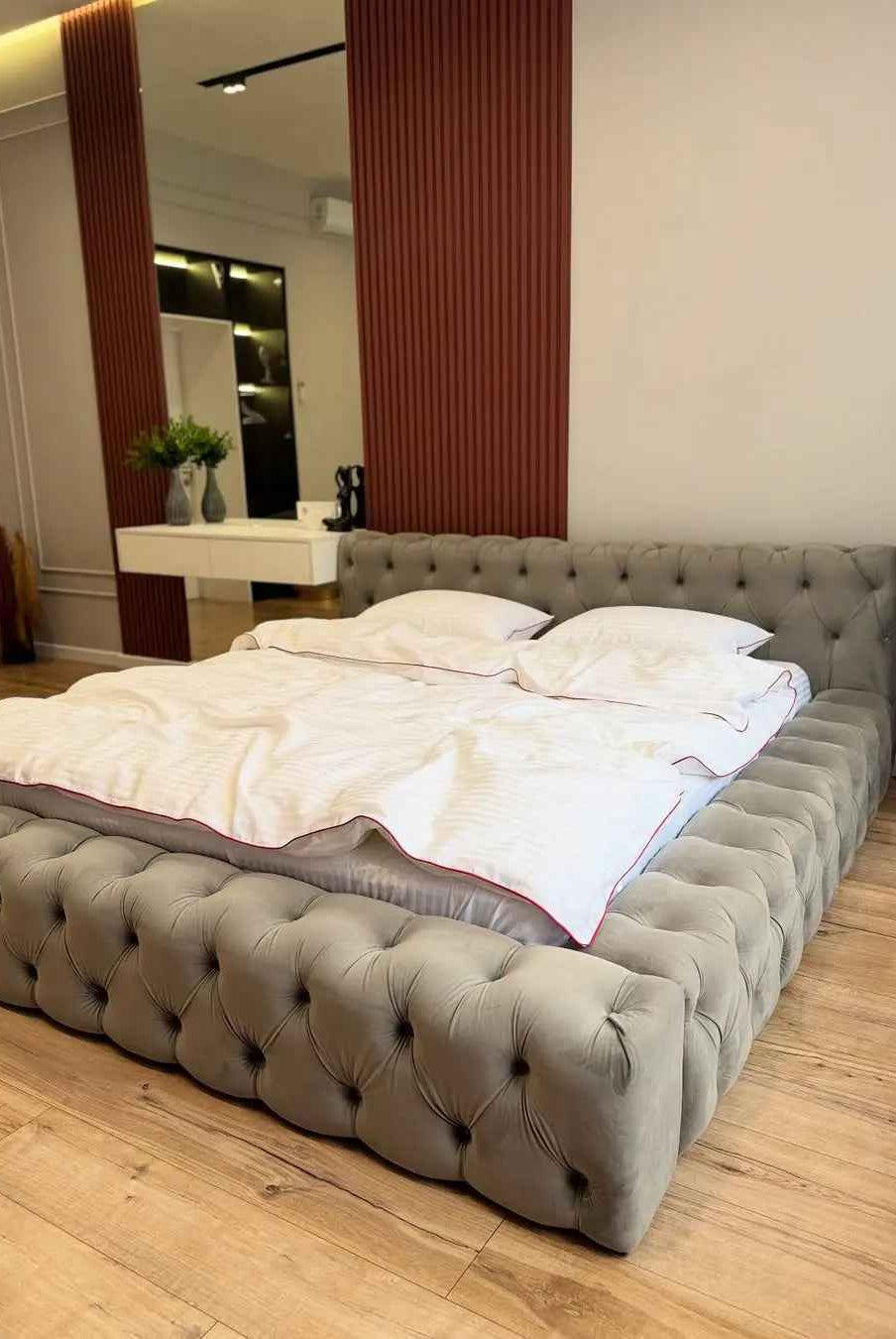 Pościel z Merceryzowanej Satyny z Czerwoną Lamówką w Pasy – Biała, 100% Bawełna Turecka, 140 g/m², Kolekcja Premium