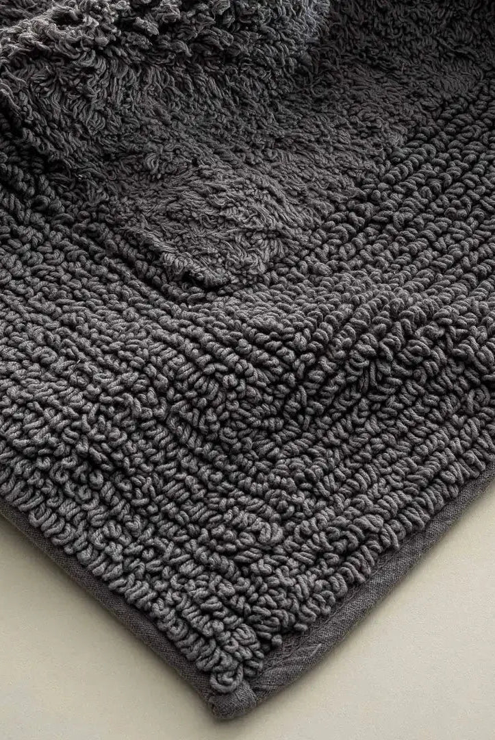 Zestaw 2 dywaników łazienkowych Petra – 100% Turecka Czesana Bawełna, Antracyt Wivanco Bedding