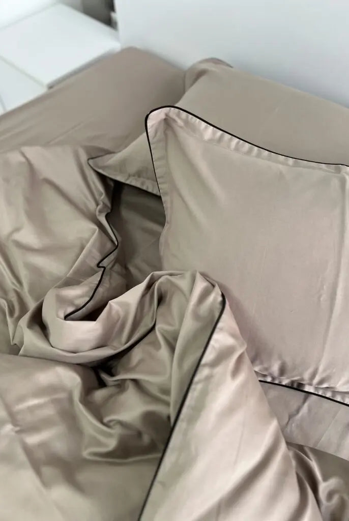 Pościel z Merceryzowanej Satyny – Cappuccino z Czarną Lamówką, 100% Bawełna Turecka, 140 g/m², Kolekcja Premium Wivanco Bedding