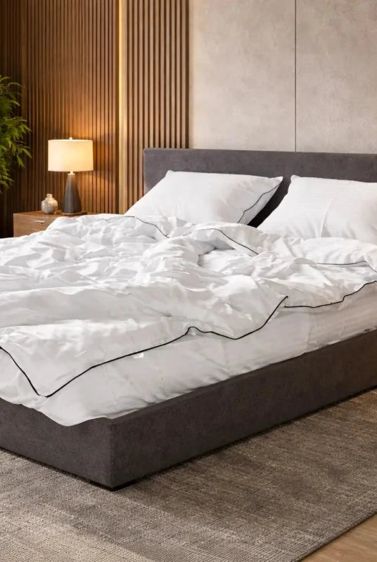 Pościel z Merceryzowanej Satyny z Czarną Lamówką w Pasy – Biała, 100% Bawełna Turecka, 140 g/m², Kolekcja Premium Wivanco Bedding