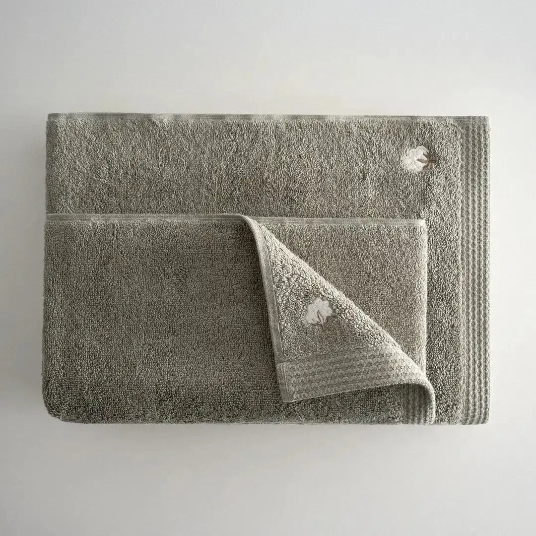 ręcznik haftowany z bawełny organicznej