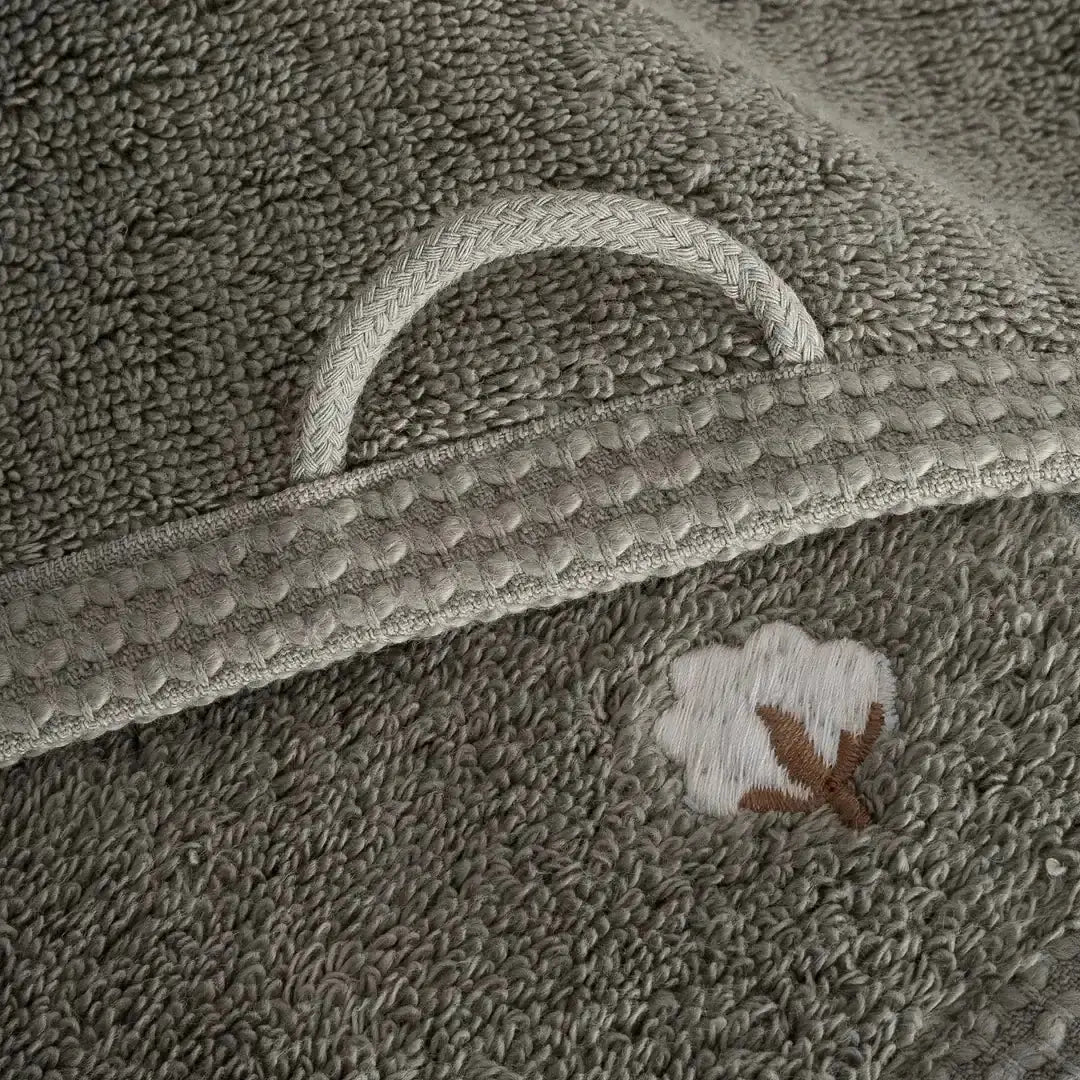 ręcznik haftowany z bawełny organicznej