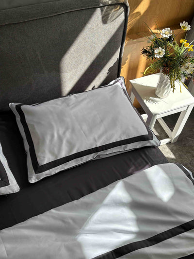 Pościel z Merceryzowanej Satyny – Grafitowy & Chłodna Biel ,100% Bawełna Turecka, 140 g/m², Edycja Exclusive