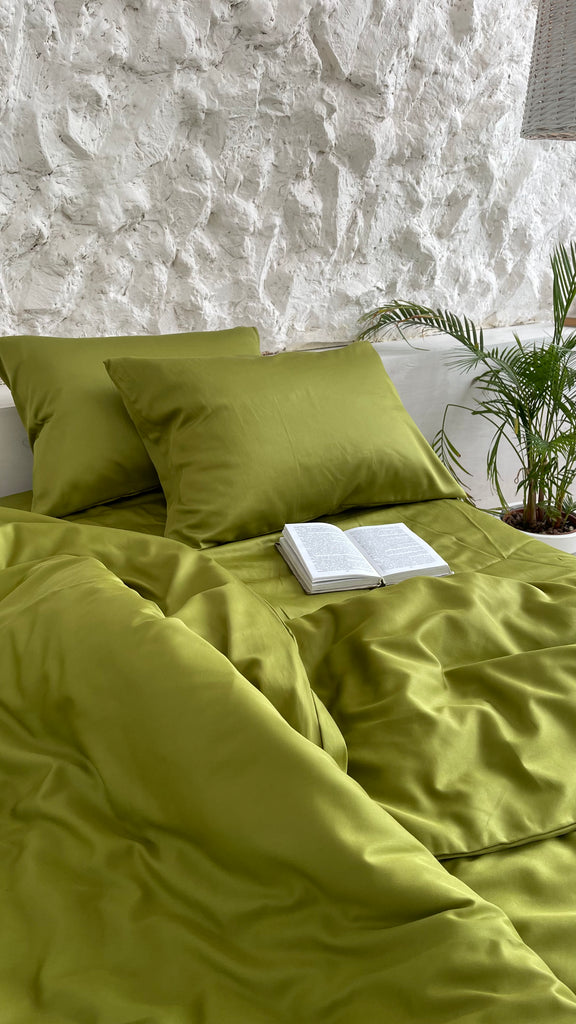luksusowa pościel satynowa​Pościel Satynowa Limonkowa – 100% Bawełna Turecka, 140g, Naturalna Elegancja - Wivanco Bedding
