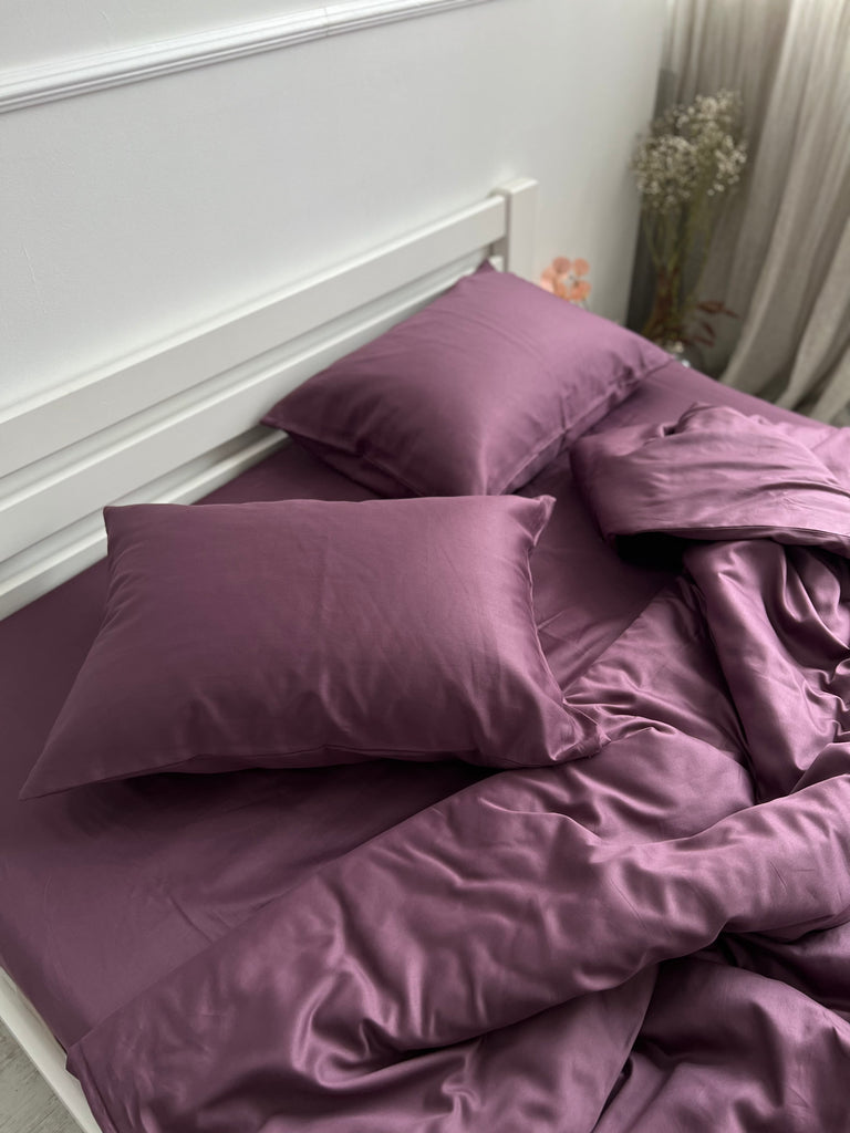 luksusowa pościel satynowa​Pościel Satynowa Bakłażanowa – 100% Bawełna Turecka, 140g, Luksusowa Jakość - Wivanco Bedding
