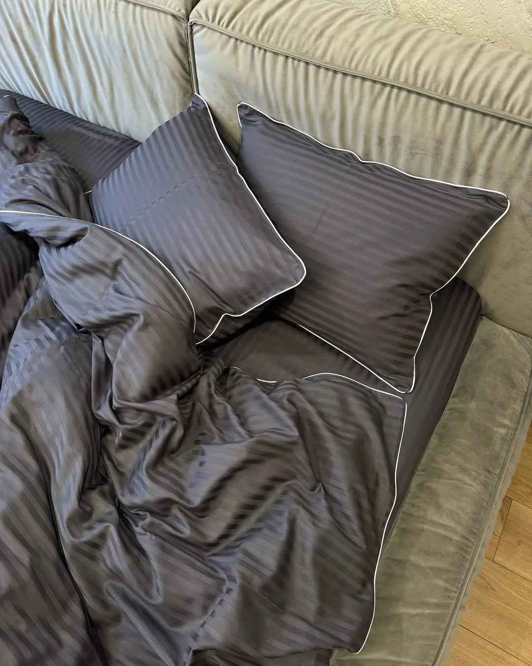 Pościel z Merceryzowanej Satyny – Jasny Grafit z Białą Lamówką, 100% Bawełna Turecka, 140 g/m²,  Kolekcja Premium