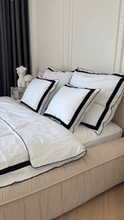 pościel czarna z białą lamówką